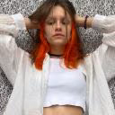 Ester_Holl