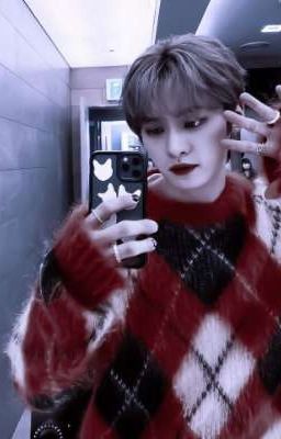 Классный зад,-сказал Ли Минхо... 