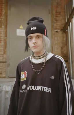 Луны не бывает без звёзд