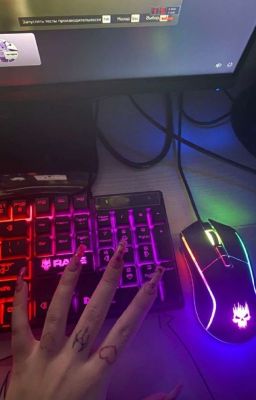 миленькая хакерша