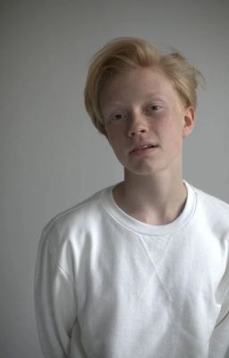 Люби только меня [Максим Титов]