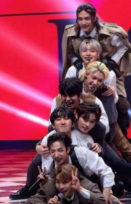 мини фф со Стрей кидс