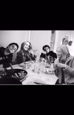 Ты - причина моей улыбки каждый день. Skam. 🖤🍾