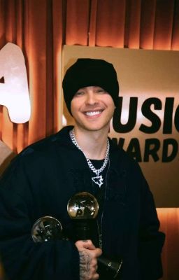 Между нотами и взглядами | Егор Крид