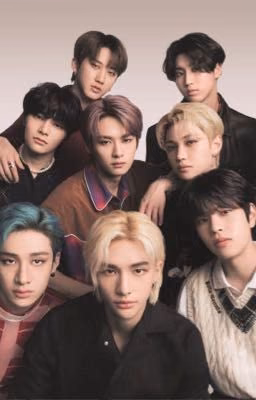 Stray kids reaction (yandere)