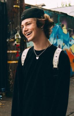 может мы враги?...