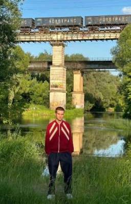 одна из них (Марат)