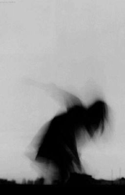 Обычная бабочка в темноте...