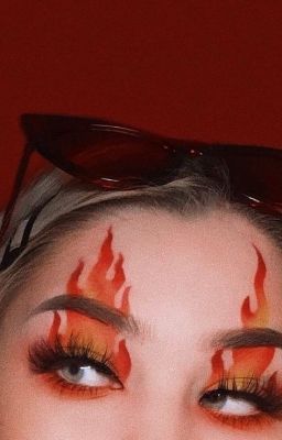 Площади горят