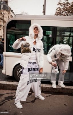 твоя мама считает меня придурком|joost&tommy$