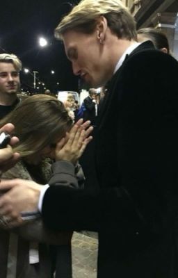 Карамельно-табачный шлейф. 