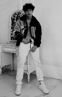 Почему ты постоянно ловишь себе приключение на свою голову?!!