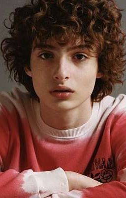 Финн Вульфард(18+)🔞