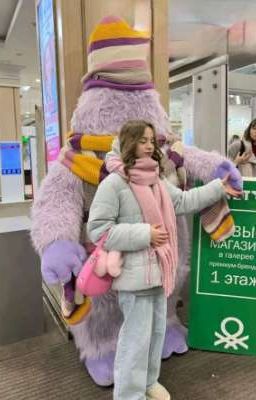 - почему он эту дуру выбрал - она же не настоящая 