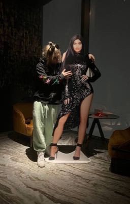 мы еще посмотрим, кто кого купит) 