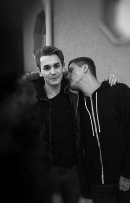 поцелуй меня на прощание...