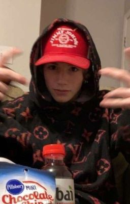 она погубила твою любовь,а ты погубил её.