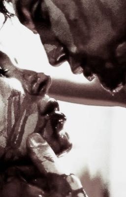 кровь на танцполе.