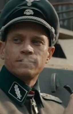 Он меня заметил? 