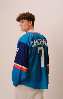 / Начнется все на льду /