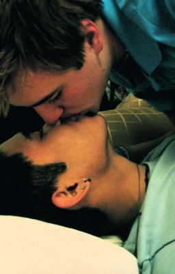 Грусть тебе к лицу.