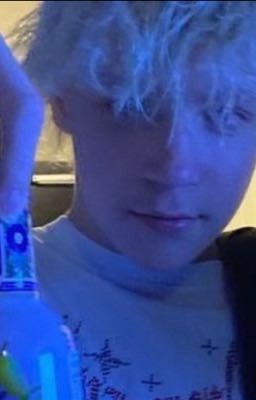 Милый мальчик с тусовки [uglystephan]