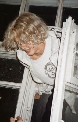 стать собой..//paradeevich 