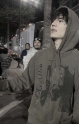 ложь? или любовь к одиночеству?