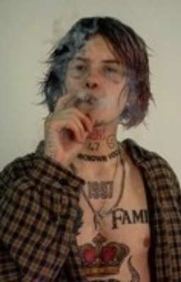 Я вижу силуэты демонов прохожих..