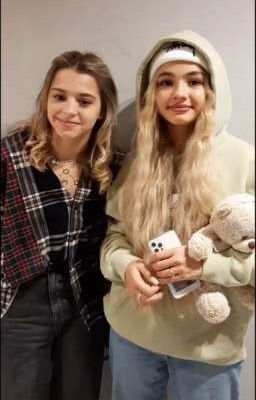 одноклассница