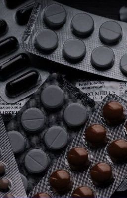 По твоим пятам