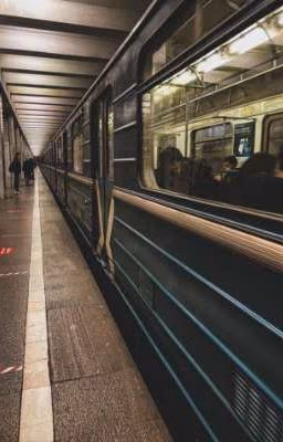 забытая книга в метро | Страшилка