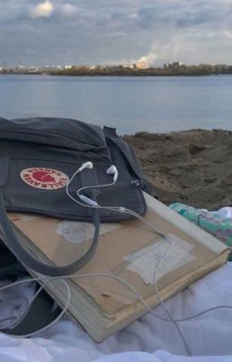 Никто , потом друзья.