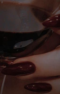 Она не любит вино..?