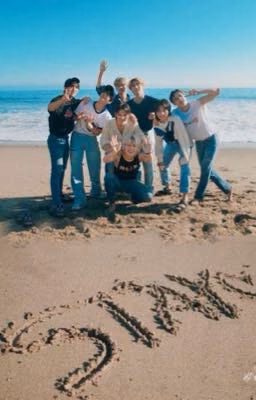 Нянька Stray kids