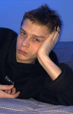 ДЕВОЧКА С РЕП КОНЦЕРТА.....