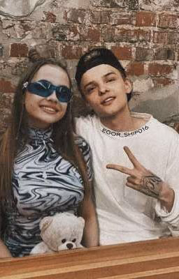 Вампир влюбился в простую девушку😈❤