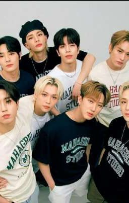 9 участница стрейкидс (ЗАБРОШЕНО НА НЕОПРЕДЕЛЁННОЕ ВРЕМЯ)