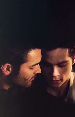 Странная любовь Омеги и Альфы .