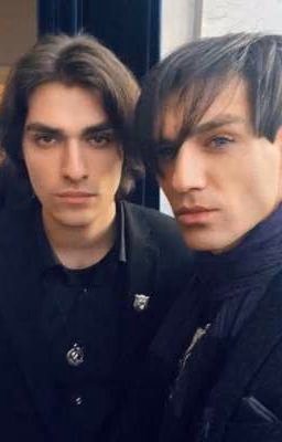 сестра швепсиков)🖤