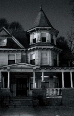 Странный дом.