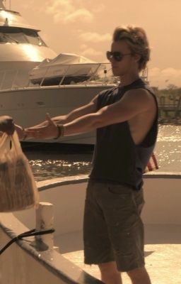 Солнце на Внешних Отмелях ( с Джей Джеем) | 18+