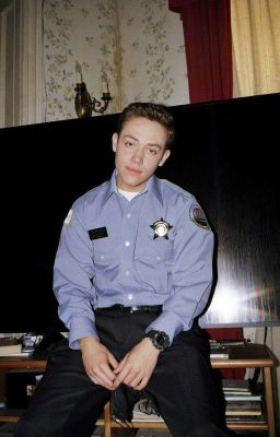 Карл Галлагер//коп