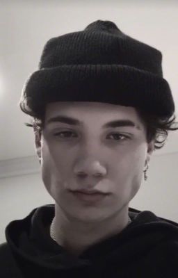 псих одержим мной