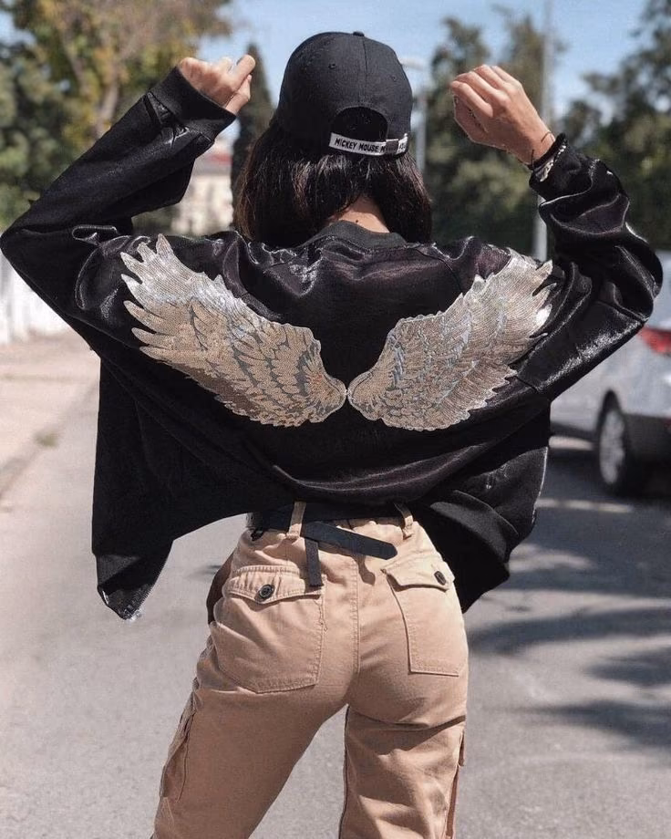 04f5adf084a3e94a88a84fd716d30e58.avif