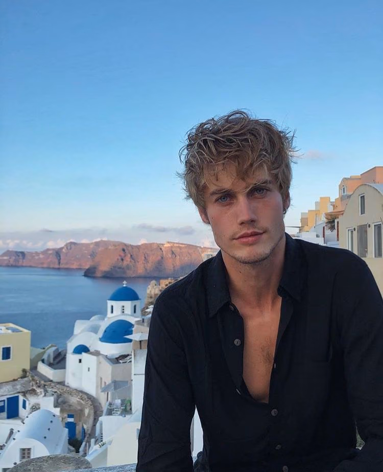 08d14655d72c3eacbd96174bb659e309.jpg