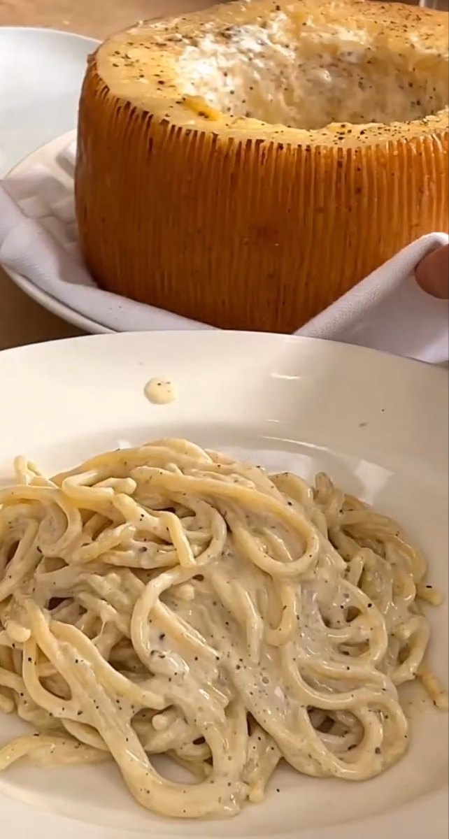 0a04ec43bb72036401f3e8bdcdfdab14.jpg