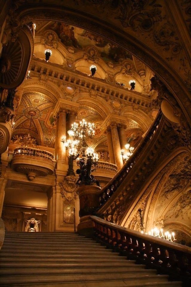 0a6769f2bd2b7ee369b725d831272593.avif