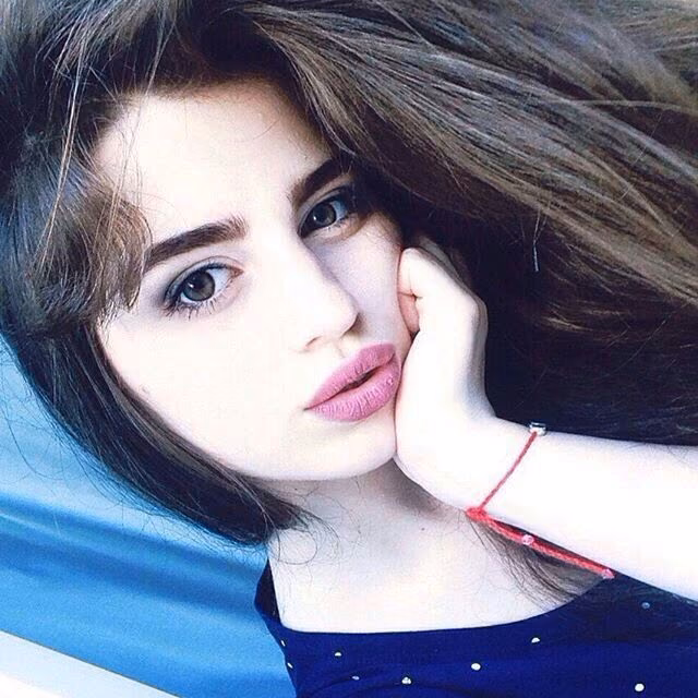 0c5f8a84a8e4c991403d4d83b82cc37b.avif