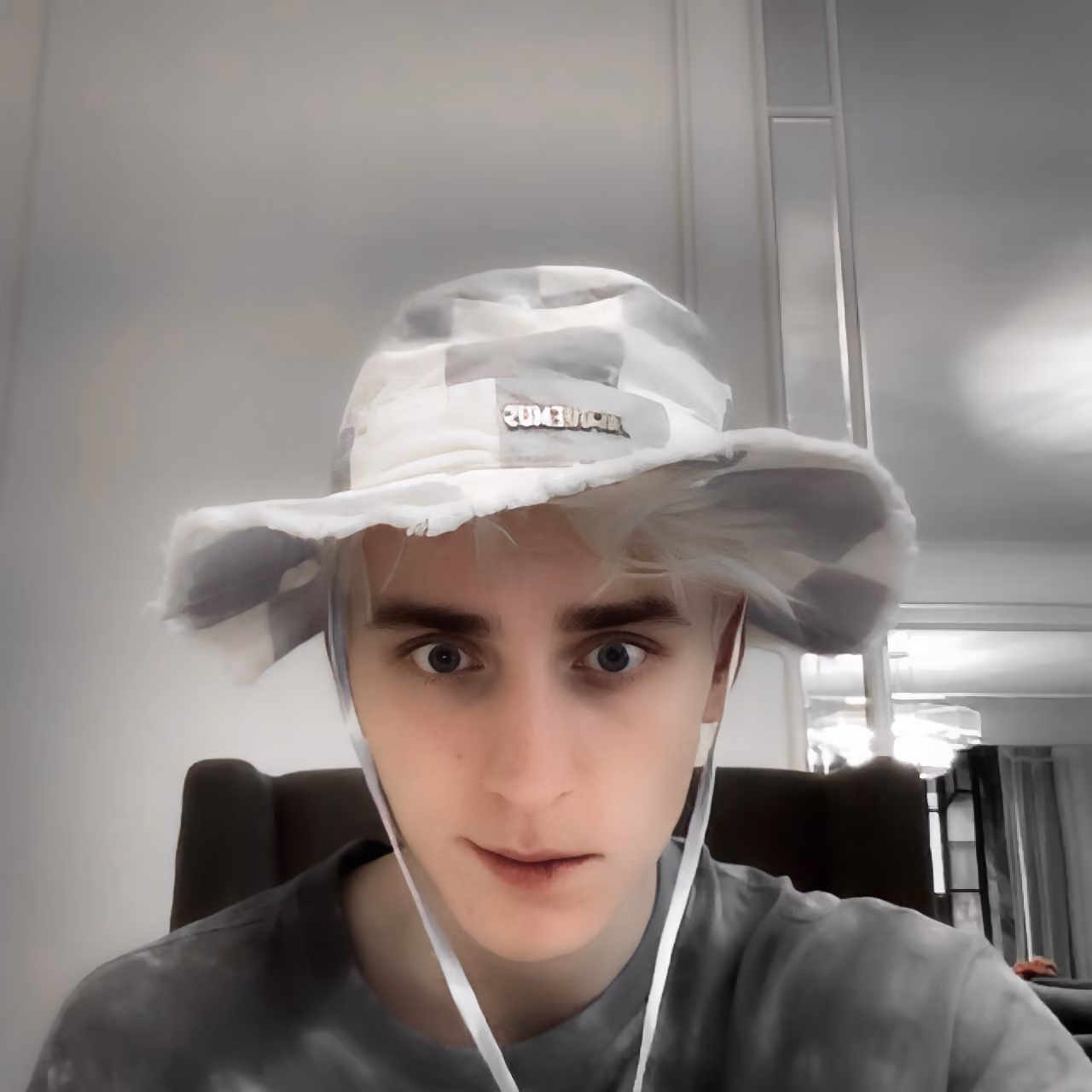 0d4aebbb27d311cccfbddf44cabaf70d.jpg